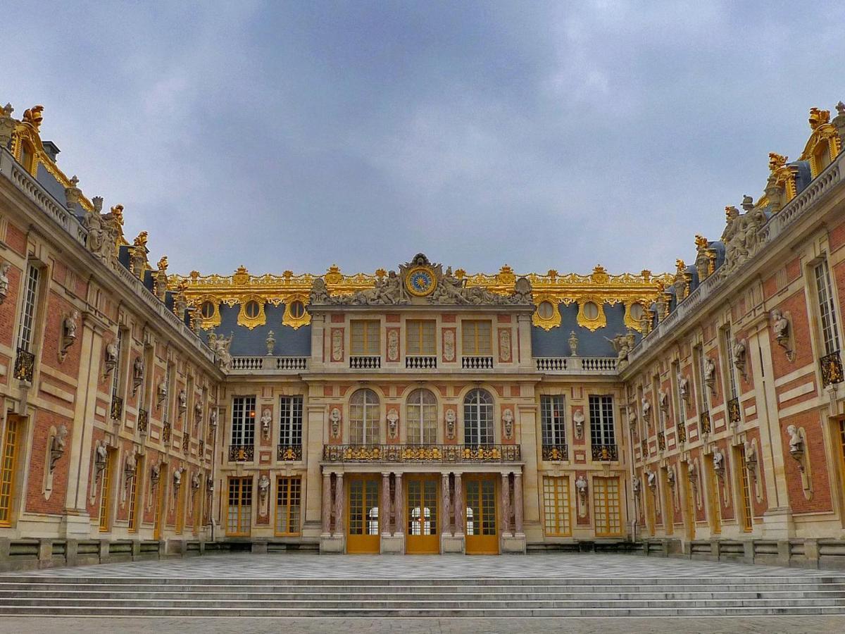 Maison D'Hotes Les Roses Tremieres Saclay Exterior photo